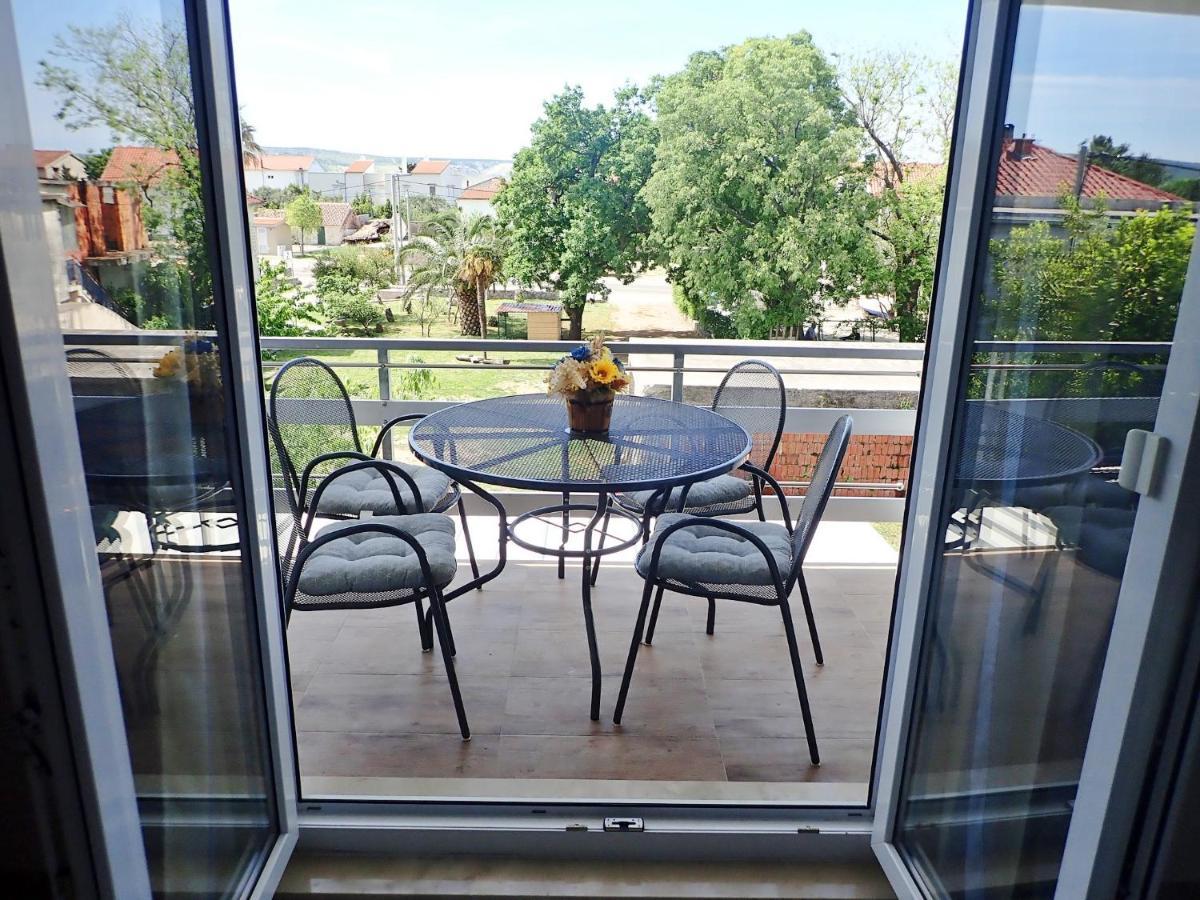 Apartment Maca Starigrad Paklenica Esterno foto